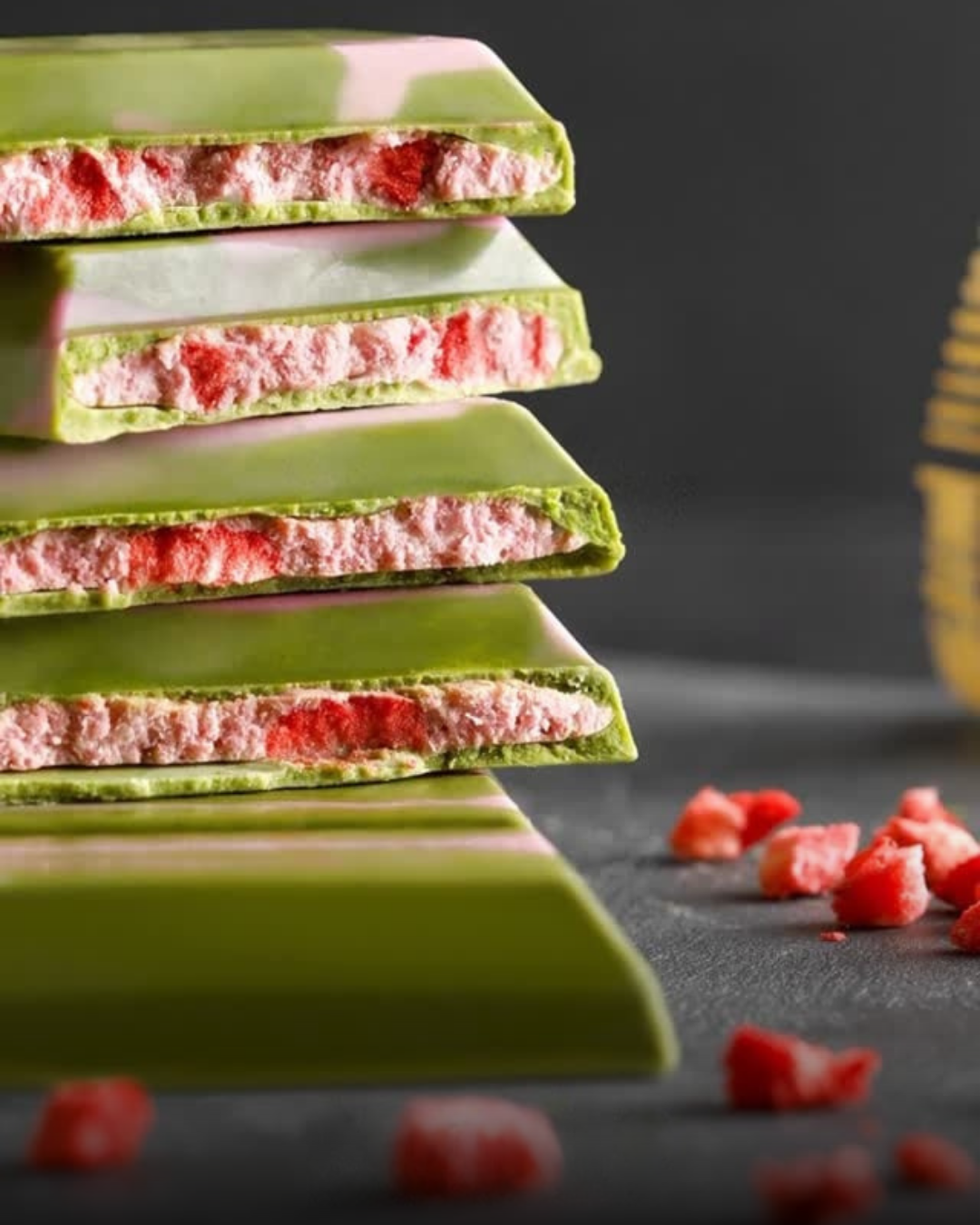 Beyoğlu Matchiko Matcha Chocolate Strawberry – czekolada z kremem truskawkowym i matchą